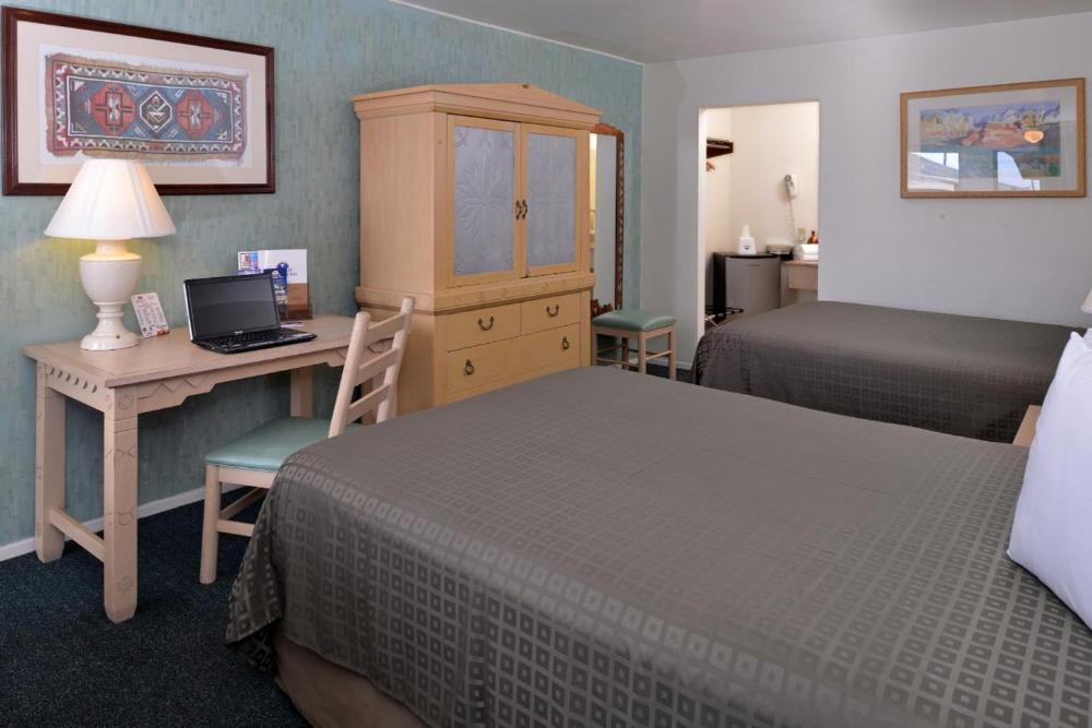 Queen Room with Two Queen Beds - Non-Smoking